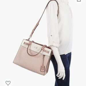 LIKE NEW Michael Kors Reagan Pink Cream Satchel